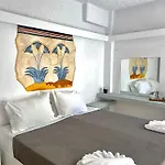 Maralex Fira (Santorini)