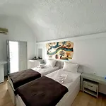 Hotel Maralex Fira (Santorini)