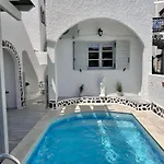 Hotel Maralex Fira (Santorini)
