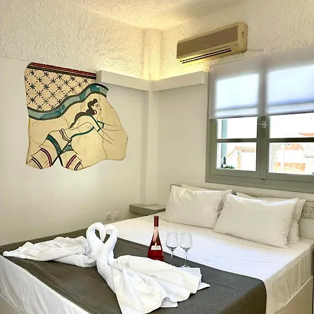 Maralex Hotel Fira (Santorini)