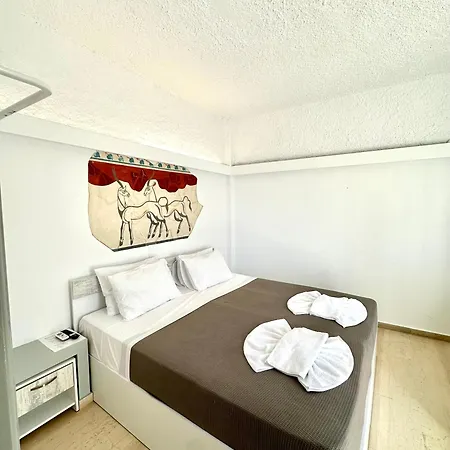 Maralex Hotel *